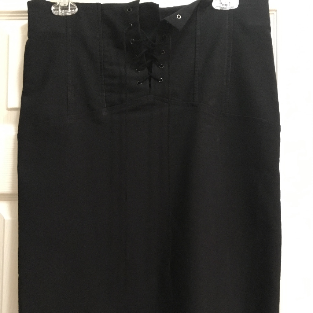 Zoompy Junior / Skirt /Front Draw String Med Vtg